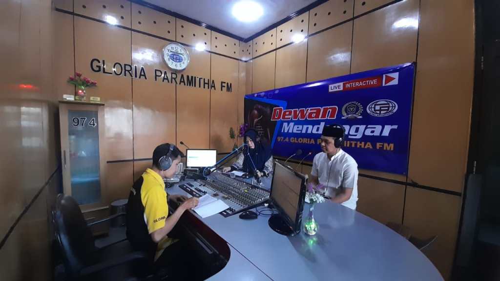 Komisi A DPRD Lumajang Talk Show Bersama Camat Kedungjajang