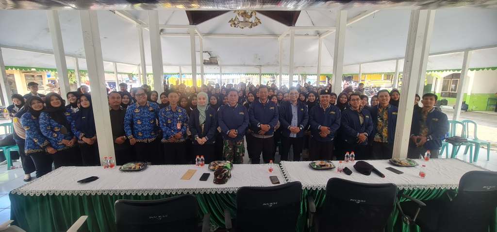 STKIP PGRI Lumajang Sukses Menerjunkan Ratusan Mahasiswa&nbsp;KKN