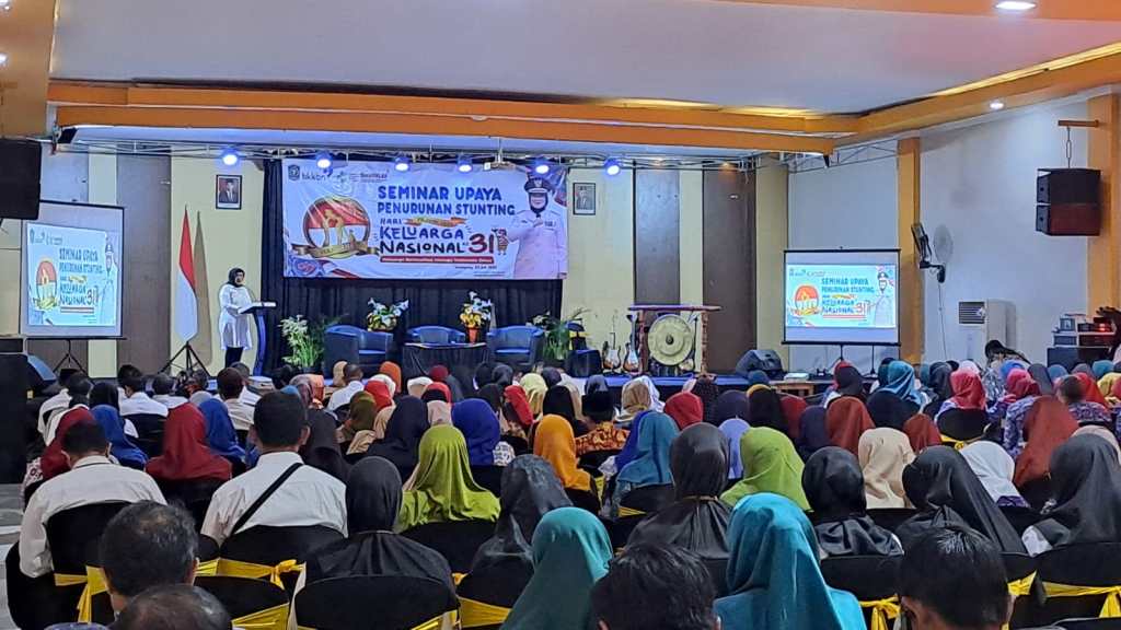 Indah Wahyuni Ajak Keluarga Garda Terdepan Cegah Stunting di&nbsp;Lumajang