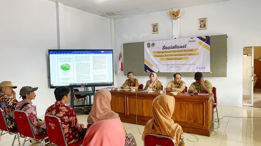 DLH Ajak Warga Lumajang Olah Sampah Jadi Pupuk&nbsp;Organik