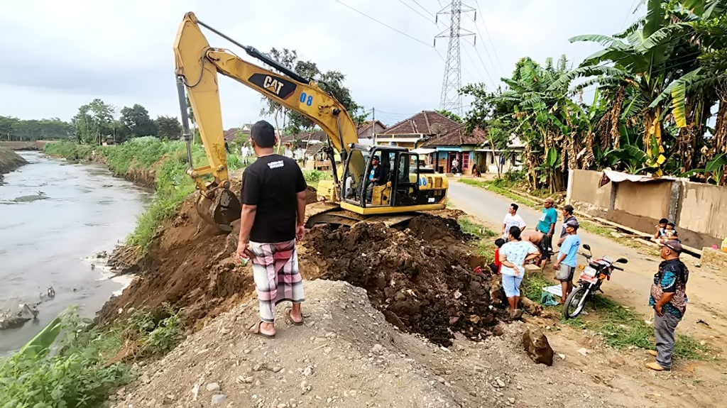 Berharap Tak Lagi Banjir, Normalisasi Sungai Menjangan Lumajang&nbsp;Tuntas