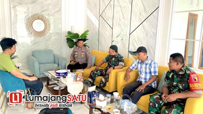 Polisi Sambang Ke Rumah Warga di Desa Jatiroto&nbsp;Lumajang